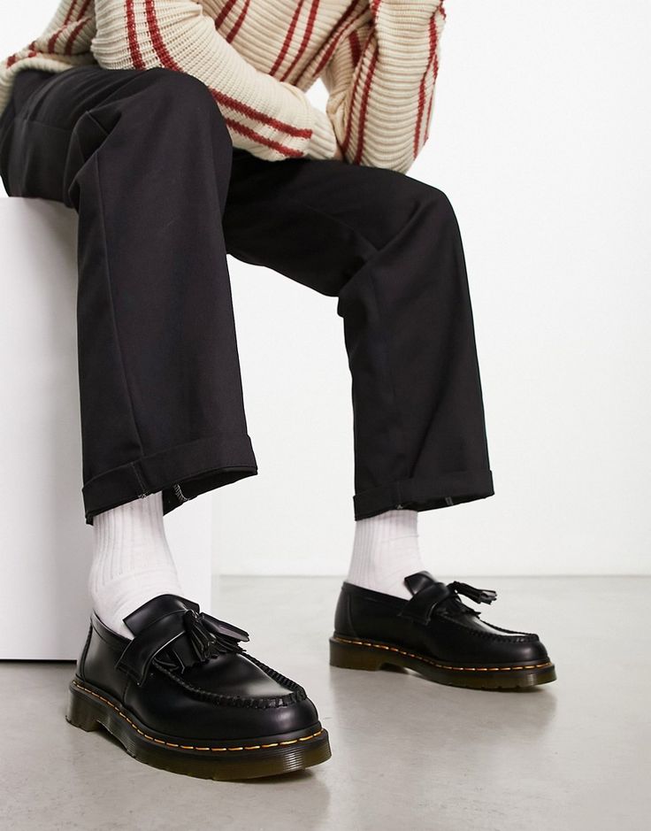 Noir &amp; Blanc Loafers with yellow stitching - Black